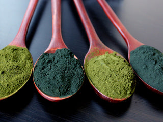 Chlorella ir spirulina milteliai