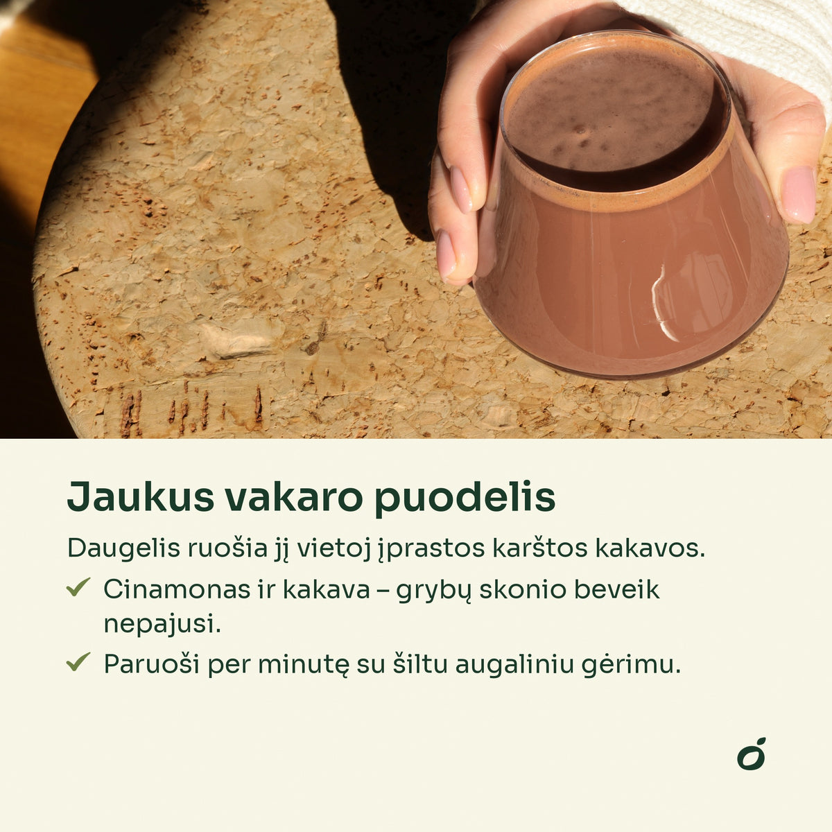 Šiltas Immunity MIX gėrimas rankose – jaukus vakaro puodelis