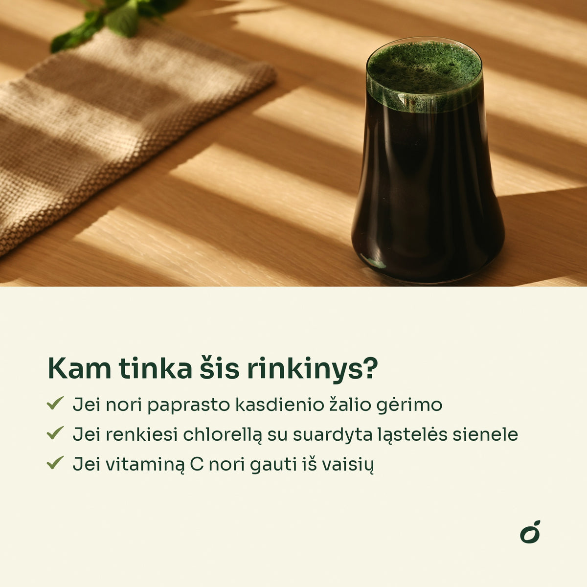 Stiklinė žalio chlorellos gėrimo – kam tinka chlorellos ir acerolos rinkinys